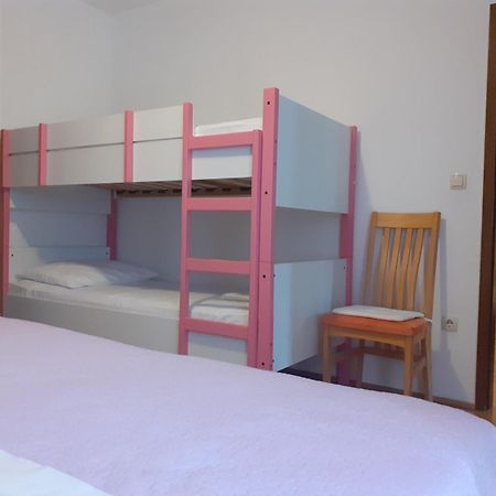 Omis Apartmani Mouse Szoba fotó