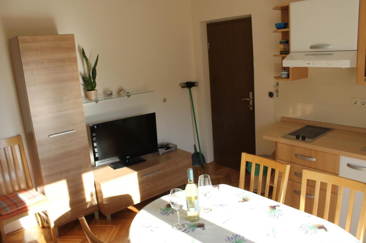 Omis Apartmani Mouse Kültér fotó