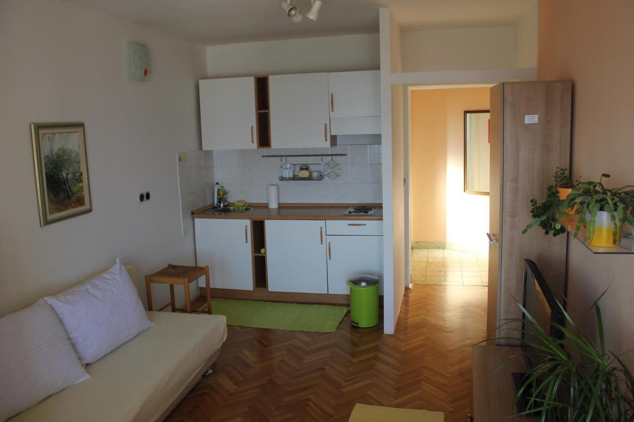 Omis Apartmani Mouse Kültér fotó