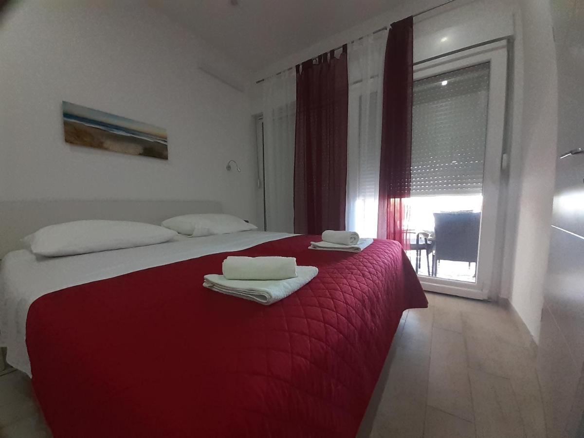 Omis Apartmani Mouse Kültér fotó