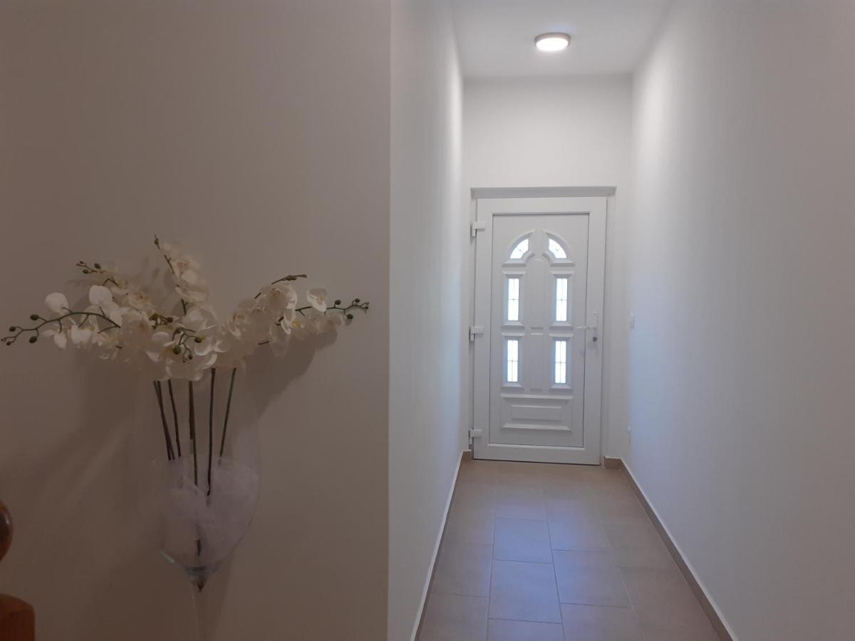 Omis Apartmani Mouse Kültér fotó