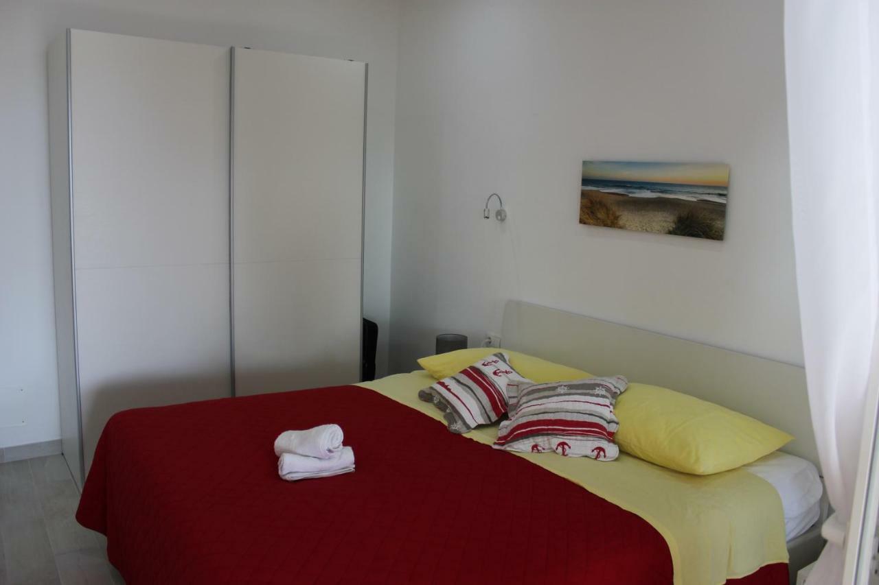 Omis Apartmani Mouse Kültér fotó