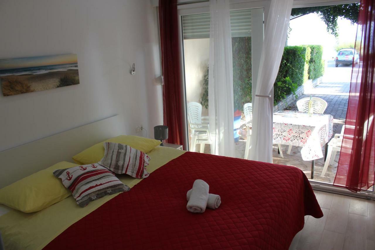 Omis Apartmani Mouse Kültér fotó